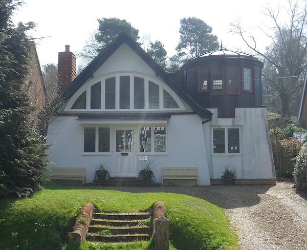 Image of former chapel now a private house
